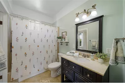 560 N 2nd Avenue, Upland, CA 91786 - Photo 21