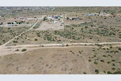 8001 Johnson Road, Phelan, CA 92371 - Photo 9