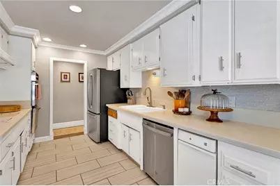 981 Serfas Club, Corona, CA 92882 - Photo 19