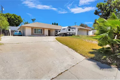 981 Serfas Club, Corona, CA 92882 - Photo 3