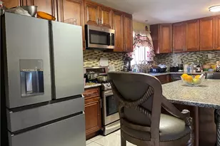 698 Phillips, Pomona, CA 91766 - Photo 9