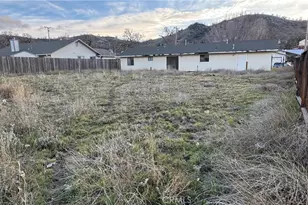 28261 Preakness Dr, Stallion Springs, CA 93561 - Photo 3