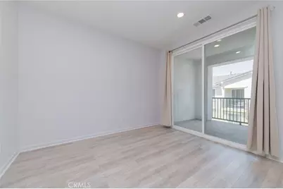 16681 Wyndham #3, Fontana, CA 92336 - Photo 9