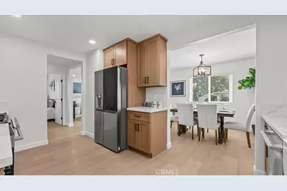 2409 Pepperwood Avenue, Long Beach, CA 90815 - Photo 15
