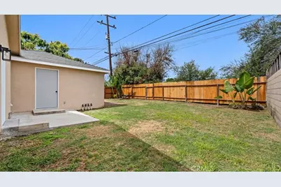 2409 Pepperwood Avenue, Long Beach, CA 90815 - Photo 35