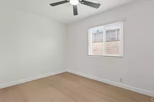 2409 Pepperwood Ave, Long Beach, CA 90815 - Photo 31