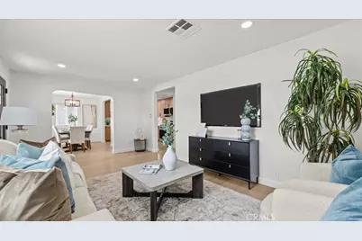 2409 Pepperwood Avenue, Long Beach, CA 90815 - Photo 7