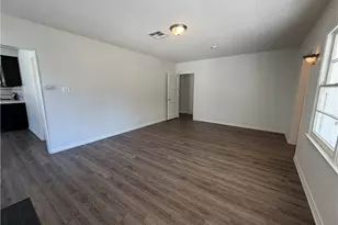 644 N Hagar St, San Fernando, CA 91340 - Photo 7