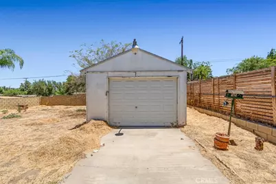 33060 Robert, Wildomar, CA 92595 - Photo 13