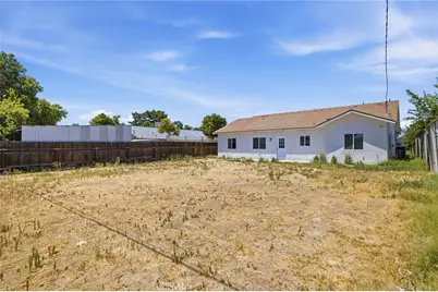 805 Lawson, Bakersfield, CA 93307 - Photo 27