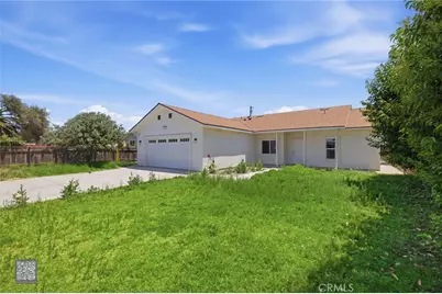 805 Lawson, Bakersfield, CA 93307 - Photo 3