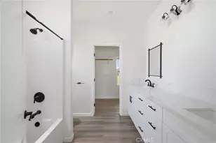 805 Lawson, Bakersfield, CA 93307 - Photo 17