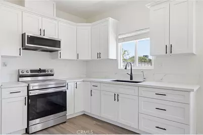 805 Lawson, Bakersfield, CA 93307 - Photo 11