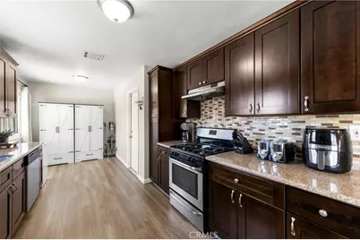 2072 Miramar Street, Pomona, CA 91767 - Photo 11