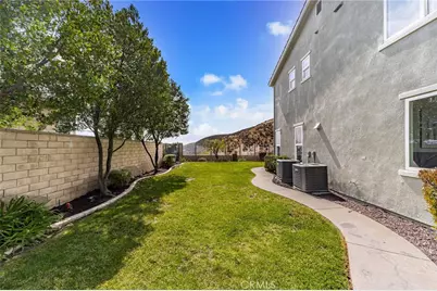 4568 Creekside, Fontana, CA 92336 - Photo 57