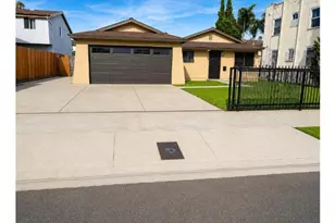 527 W 93rd, Los Angeles, CA 90044 - Photo 1