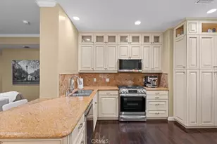 3160 Watermarke, Irvine, CA 92612 - Photo 13