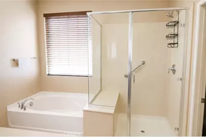5077 Paseo Famosa, Hemet, CA 92545 - Photo 9