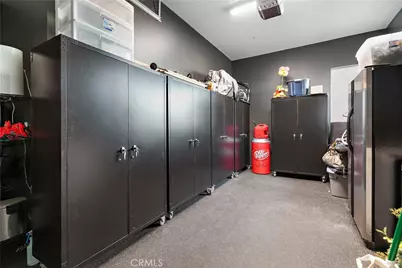 15702 Skippers, Fontana, CA 92336 - Photo 33
