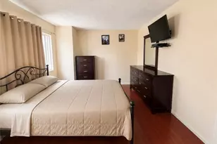 13430 Ramona Pkwy, Baldwin Park, CA 91706 - Photo 9