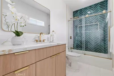 4207 S Van Ness Avenue, Los Angeles, CA 90062 - Photo 17