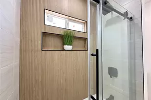 4207 S Van Ness Ave, Los Angeles, CA 90062 - Photo 19