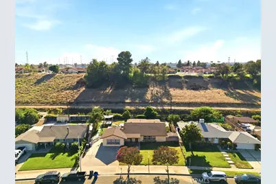 682 S Belden, Rialto, CA 92376 - Photo 47