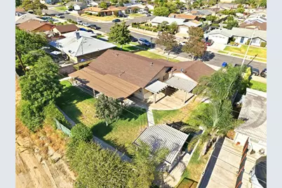 682 S Belden, Rialto, CA 92376 - Photo 49
