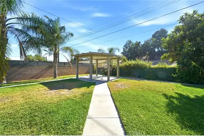 682 S Belden, Rialto, CA 92376 - Photo 45
