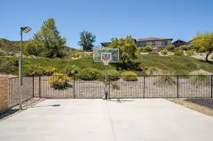 18606 Big Cedar Dr, Canyon Country, CA 91387 - Photo 49