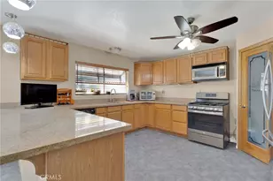 11470 Hawthorne, Hesperia, CA 92345 - Photo 15