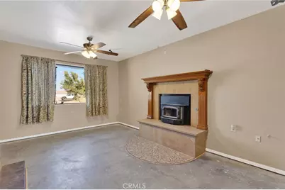 11470 Hawthorne, Hesperia, CA 92345 - Photo 7