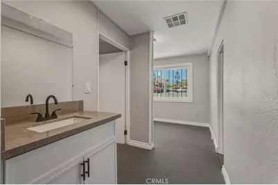 796 N Mount Vernon Avenue, San Bernardino, CA 92411 - Photo 9
