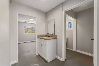 796 N Mount Vernon Avenue, San Bernardino, CA 92411 - Photo 11