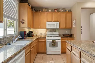 1555 Big Bend, Beaumont, CA 92223 - Photo 17