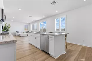 30266 Arroyo Spgs St, Murrieta, CA 92563 - Photo 19