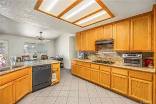 16403 El Centro St, Hesperia, CA 92345 - Photo 17