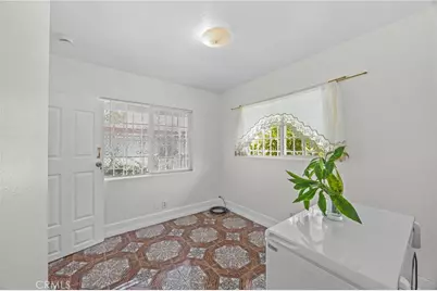 1659 W 39th Street, Los Angeles, CA 90062 - Photo 13