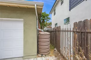 1659 W 39th St, Los Angeles, CA 90062 - Photo 51