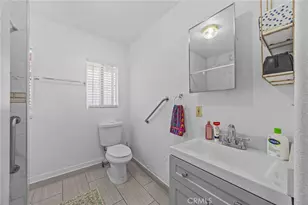 1659 W 39th St, Los Angeles, CA 90062 - Photo 23