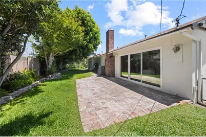 1571 W Pacific, Anaheim, CA 92802 - Photo 25