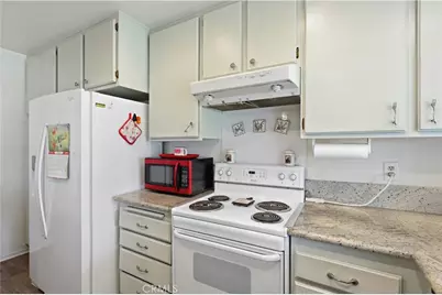 1388 Avenida Loma Vista, San Dimas, CA 91773 - Photo 17