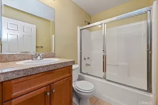 14336 Caroline, Adelanto, CA 92301 - Photo 9