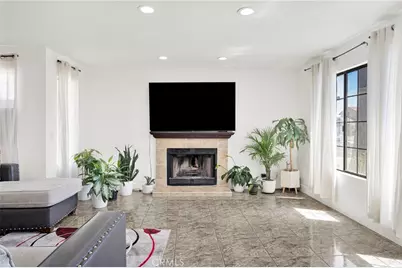 12400 Emeraldstone Dr., Victorville, CA 92392 - Photo 5