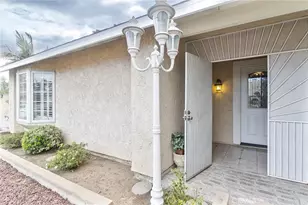 9974 Pinyon Ct, Fontana, CA 92335 - Photo 17