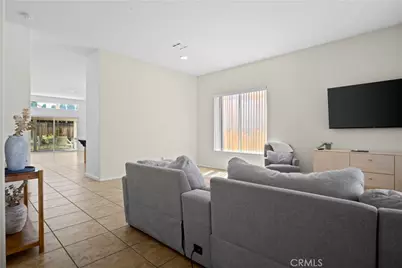 17557 Caprice Way, Victorville, CA 92395 - Photo 37