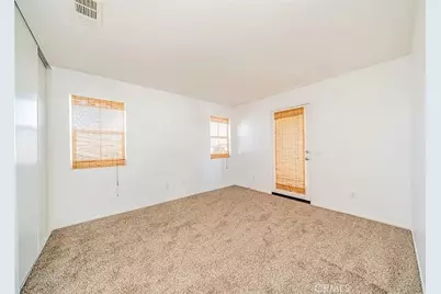 11958 Russell Court, Victorville, CA 92392 - Photo 23