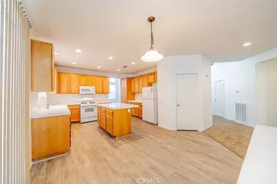 11958 Russell Court, Victorville, CA 92392 - Photo 9