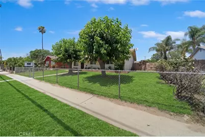 18234 Santa Ana, Bloomington, CA 92316 - Photo 3