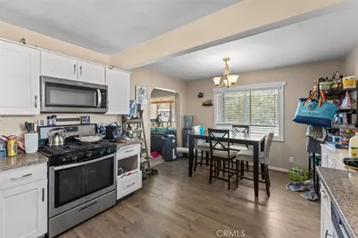 32911 Avenue, Yucaipa, CA 92399 - Photo 7